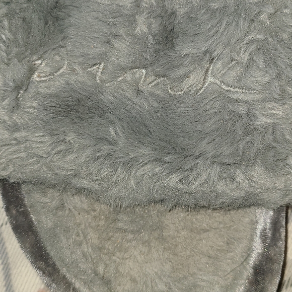 Pink brand slides - Picture 2 of 3